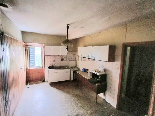 appartamento in vendita a Caprarola