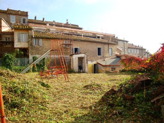 casa indipendente in vendita a Caprarola