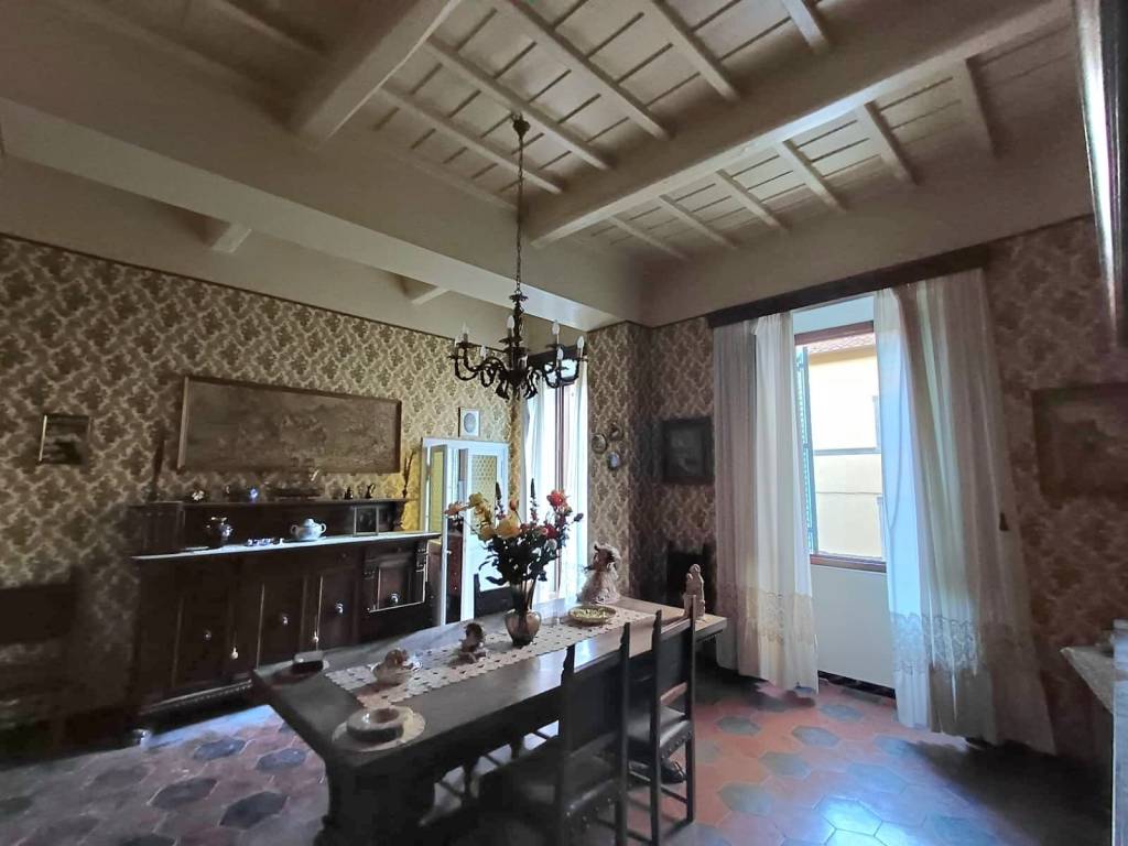 appartamento in vendita a Caprarola