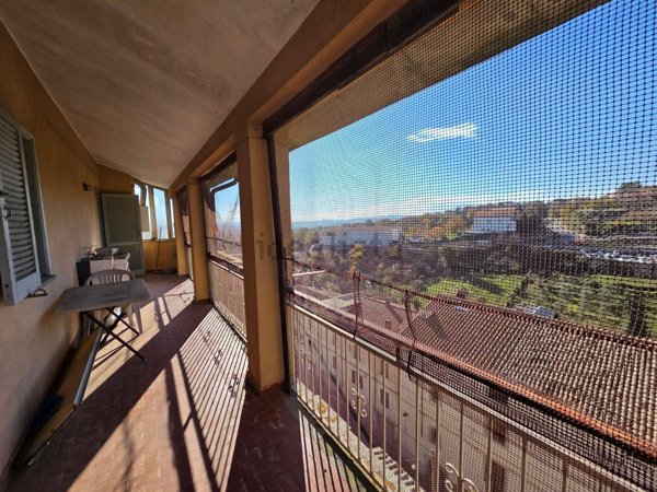 appartamento in vendita a Caprarola