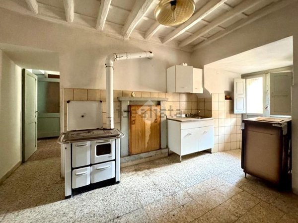 appartamento in vendita a Caprarola