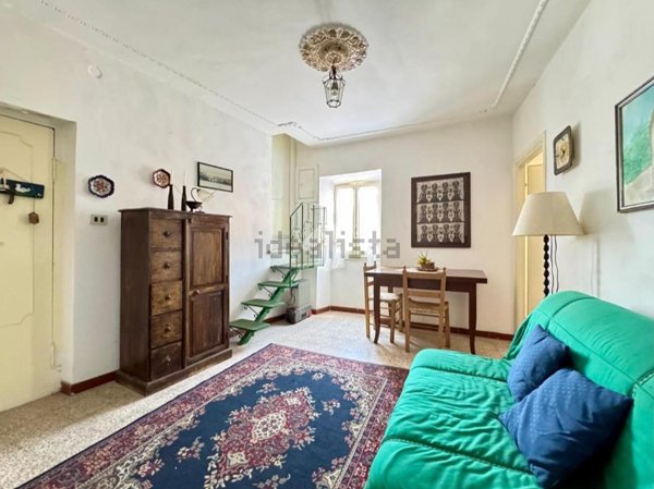 appartamento in vendita a Caprarola