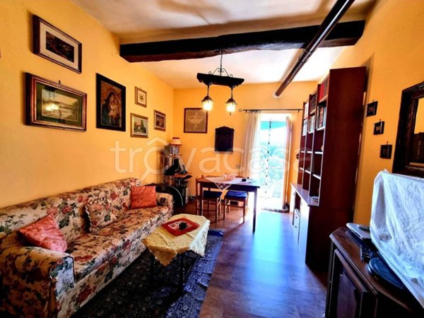 appartamento in vendita a Caprarola