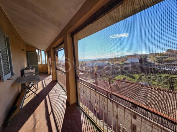 appartamento in vendita a Caprarola