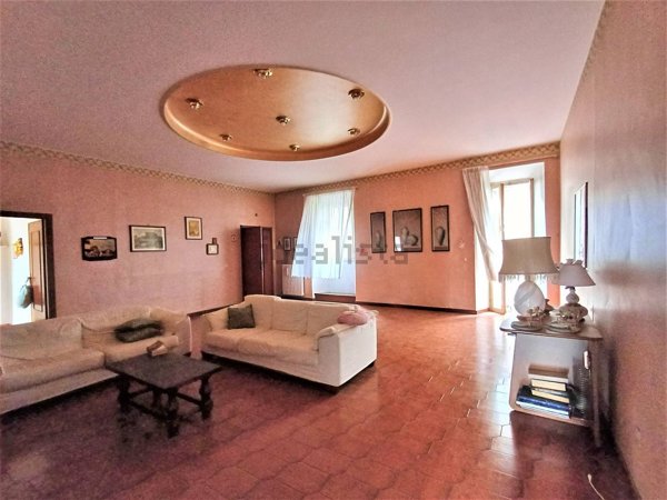 appartamento in vendita a Caprarola