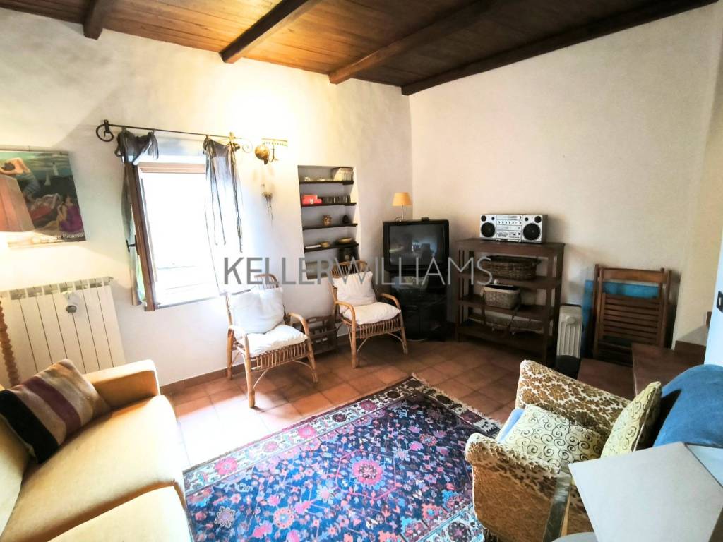 appartamento in vendita a Caprarola