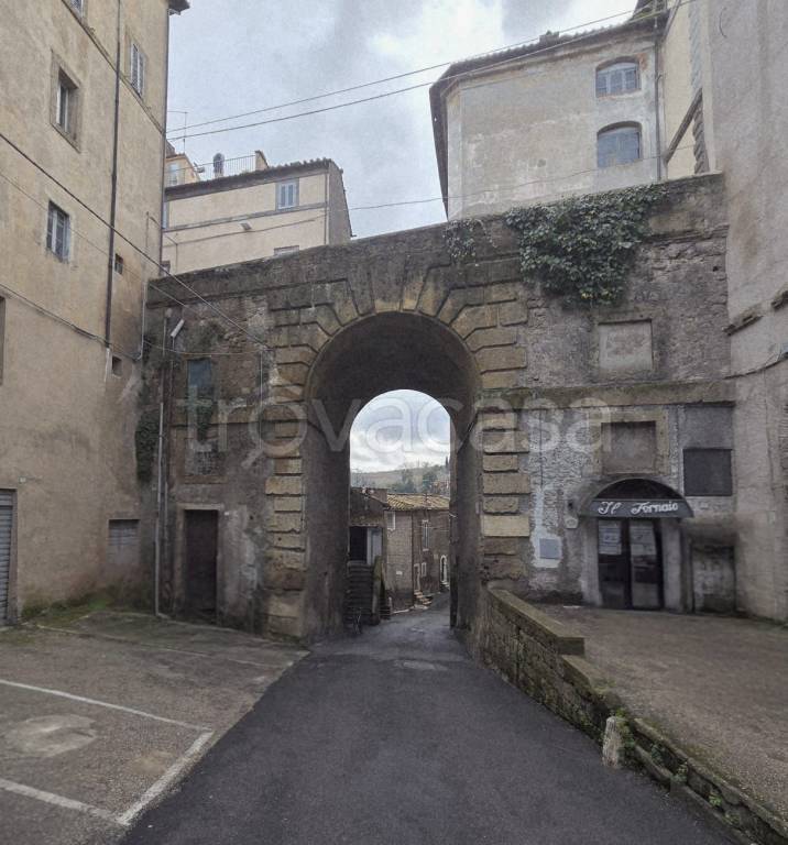 appartamento in vendita a Caprarola