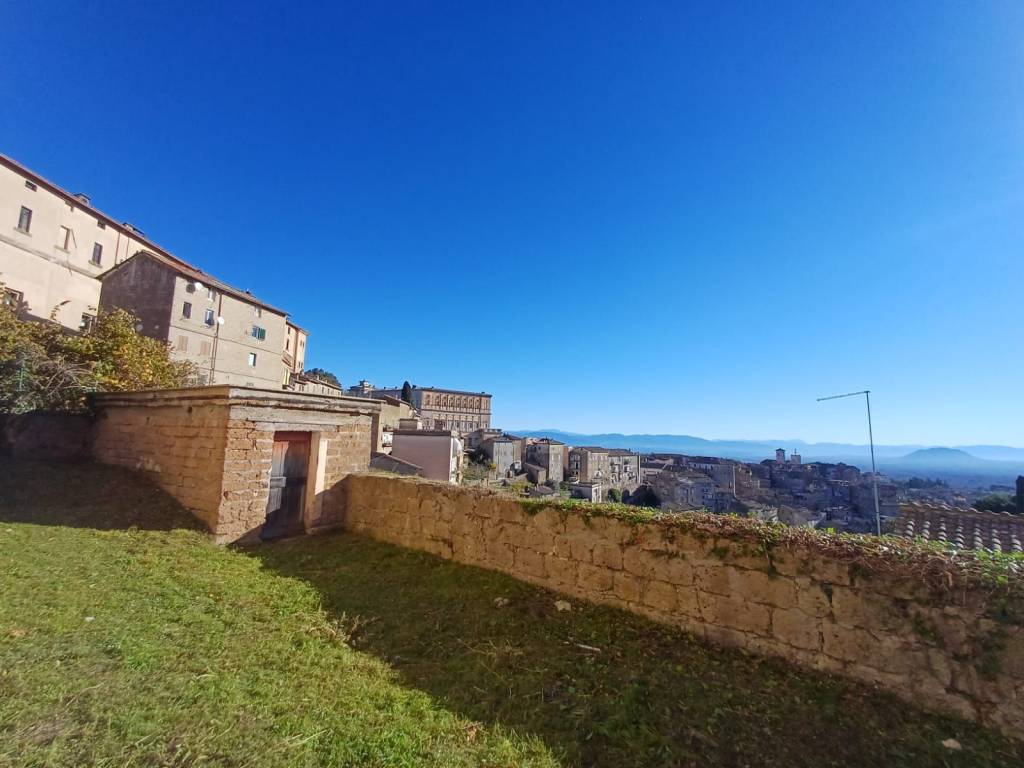 appartamento in vendita a Caprarola