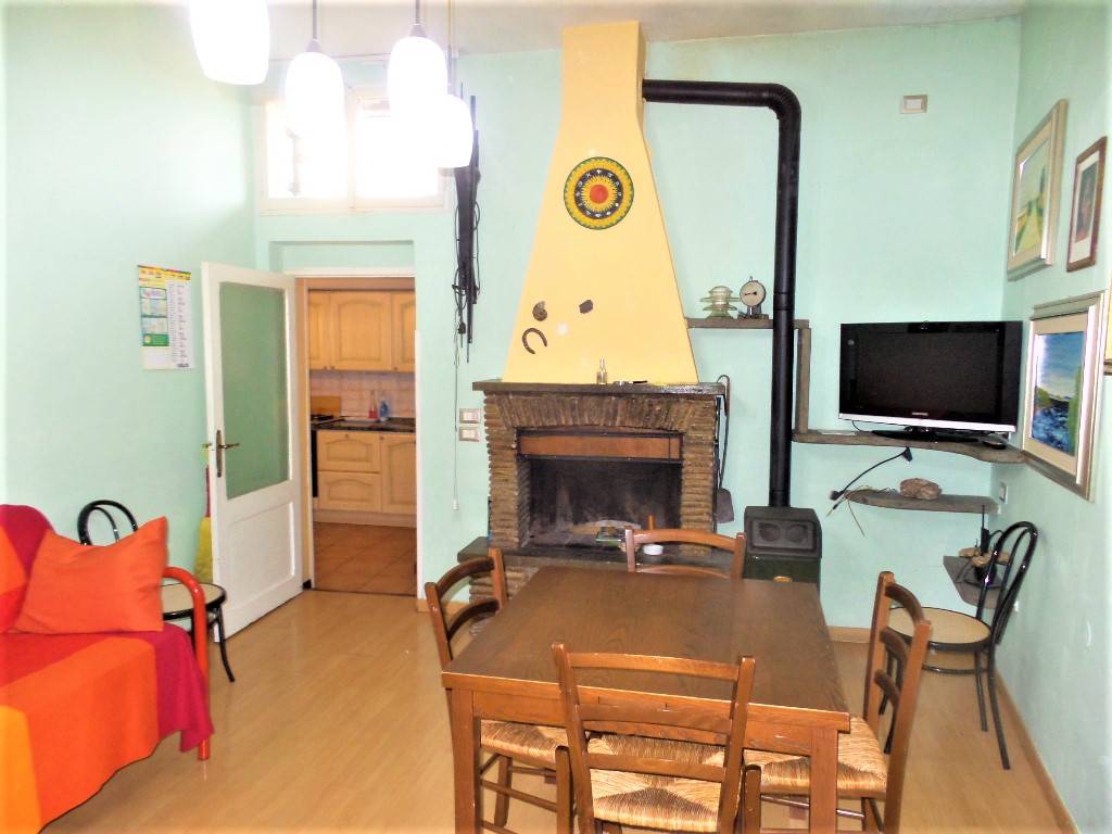 appartamento in vendita a Caprarola