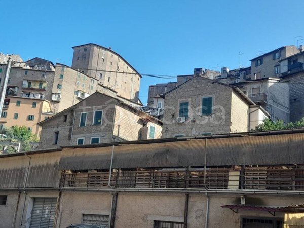 appartamento in vendita a Caprarola