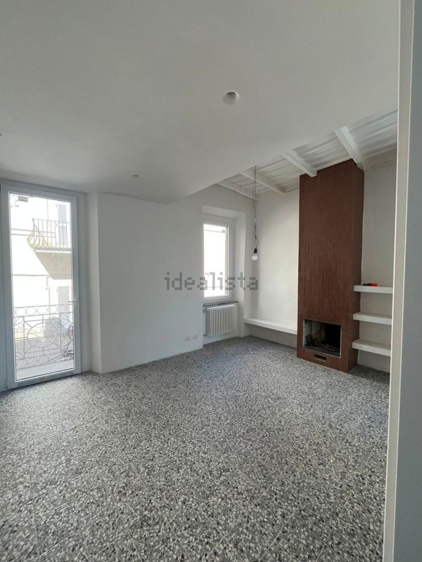 appartamento in vendita a Caprarola