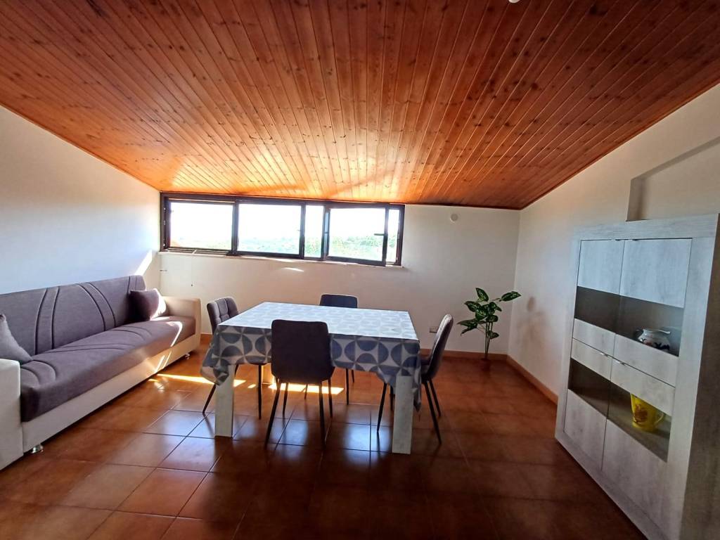 appartamento in vendita a Caprarola