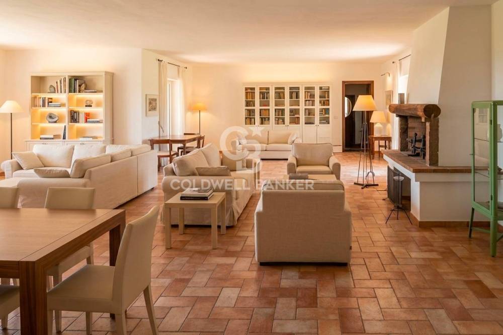 casa indipendente in vendita a Caprarola