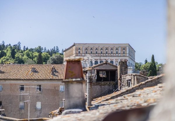 appartamento in vendita a Caprarola