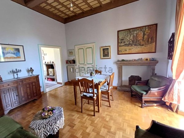 appartamento in vendita a Caprarola