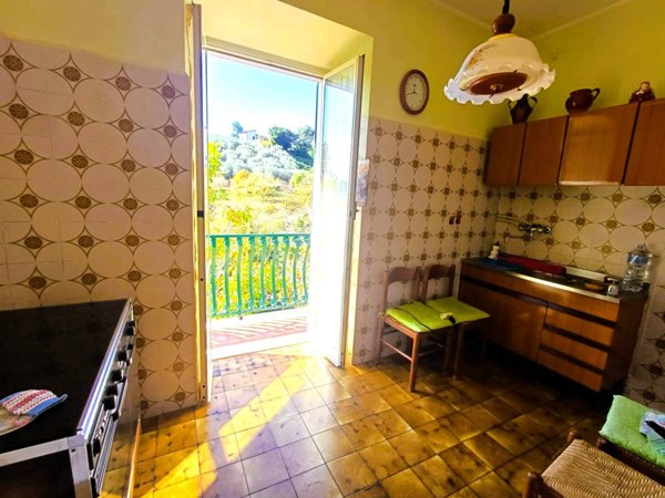 appartamento in vendita a Caprarola
