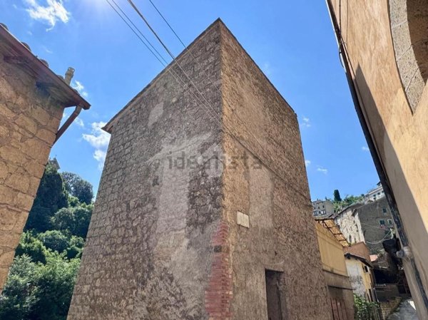 appartamento in vendita a Caprarola