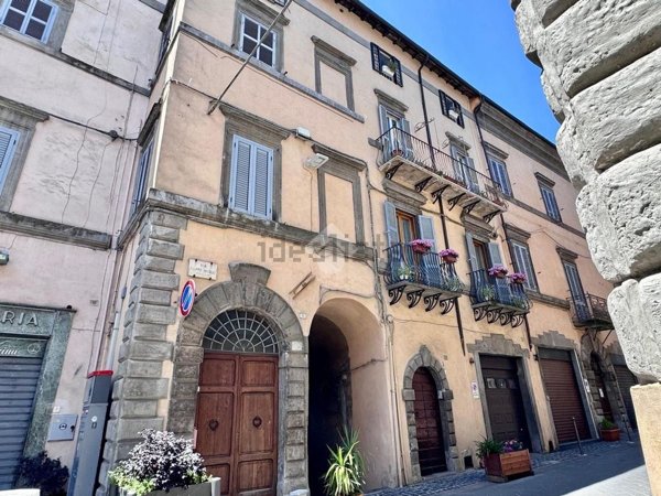 appartamento in vendita a Caprarola
