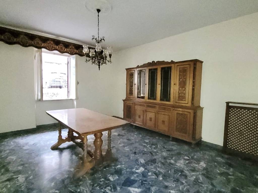 appartamento in vendita a Caprarola