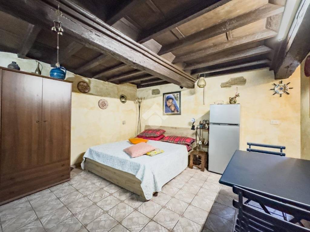 appartamento in vendita a Caprarola