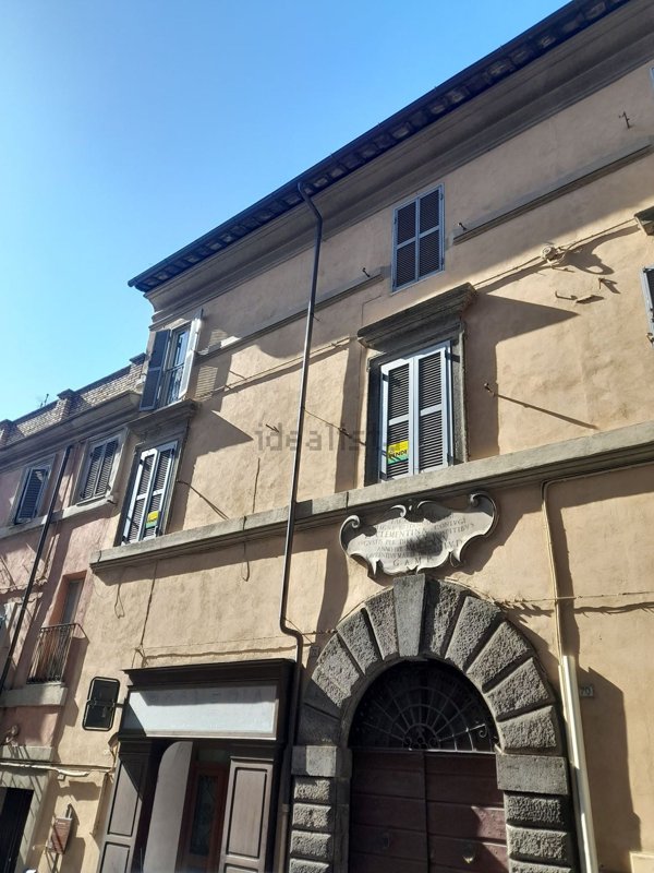 appartamento in vendita a Caprarola