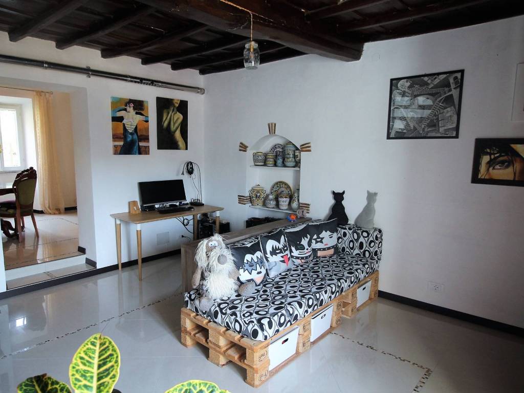 appartamento in vendita a Carbognano