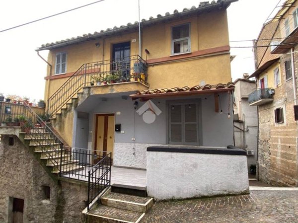 appartamento in vendita a Carbognano