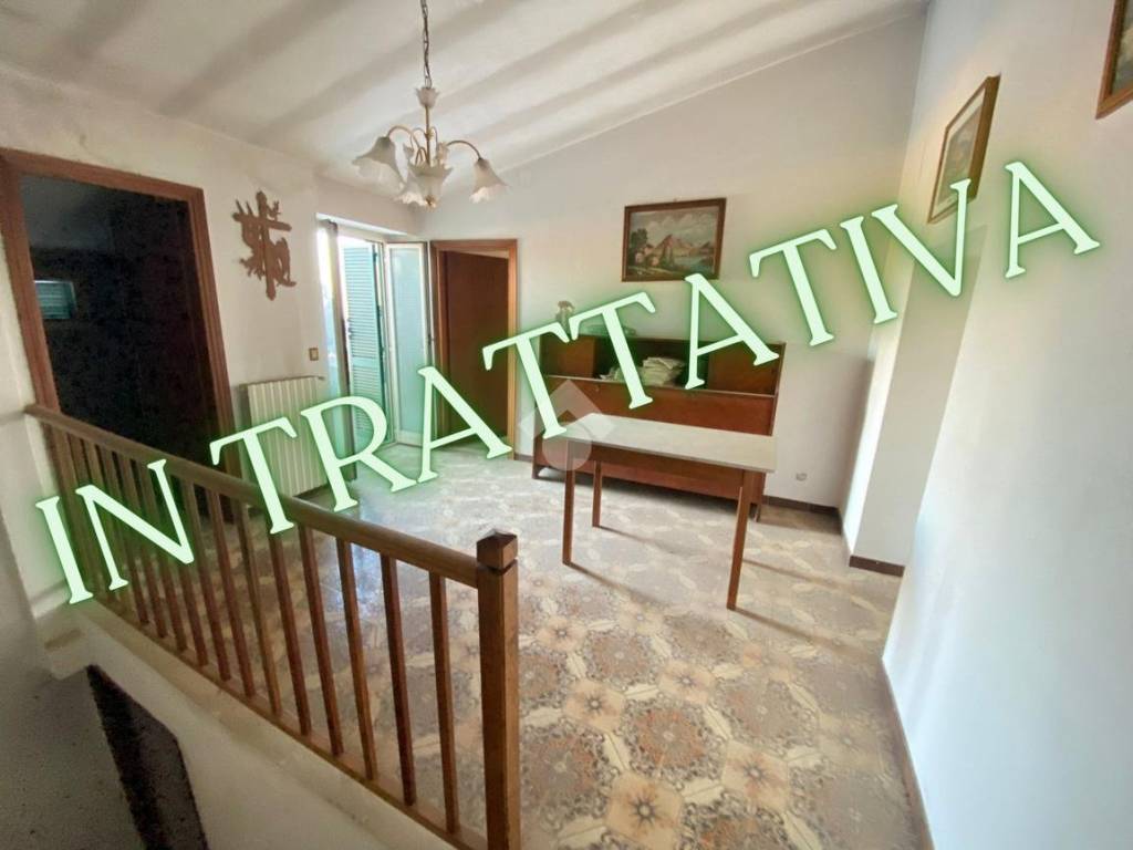 intera palazzina in vendita a Carbognano