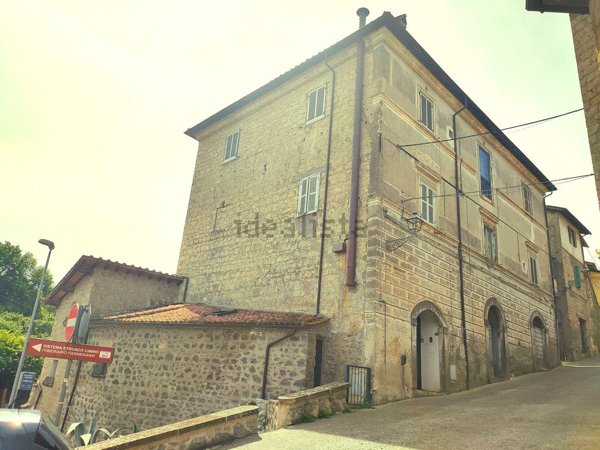 appartamento in vendita a Carbognano