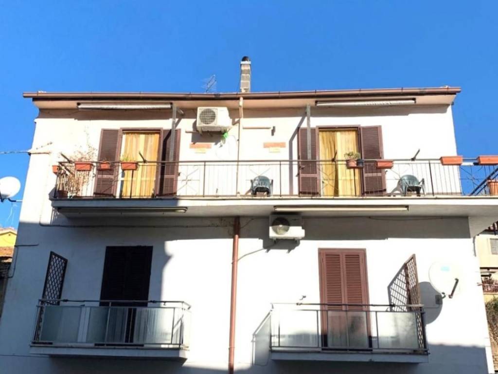appartamento in vendita a Castel Sant'Elia