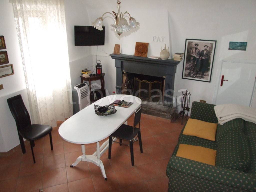 appartamento in vendita a Castel Sant'Elia
