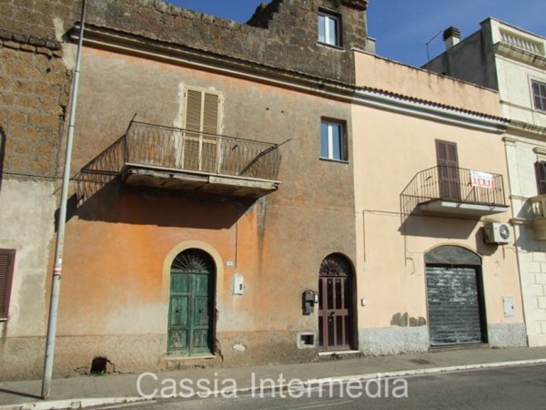 appartamento in vendita a Castel Sant'Elia