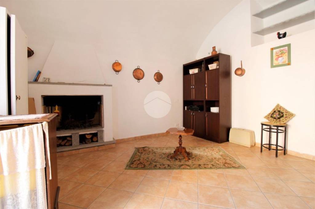 appartamento in vendita a Castel Sant'Elia