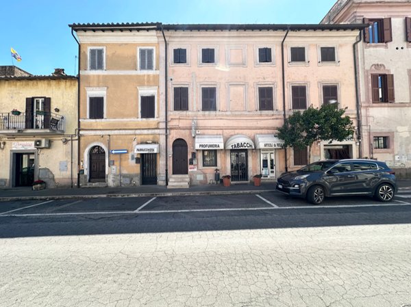 appartamento in vendita a Castel Sant'Elia