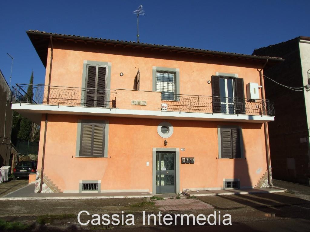 appartamento in vendita a Castel Sant'Elia