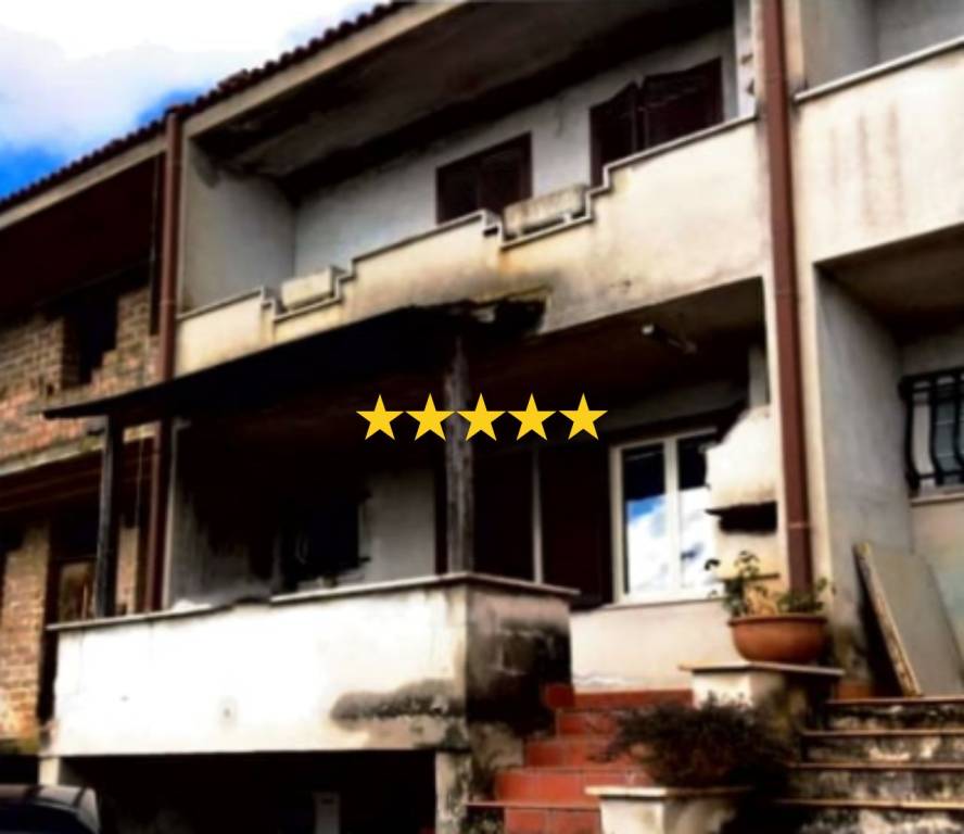 appartamento in vendita a Castel Sant'Elia