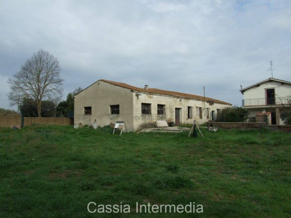 casa indipendente in vendita a Castel Sant'Elia