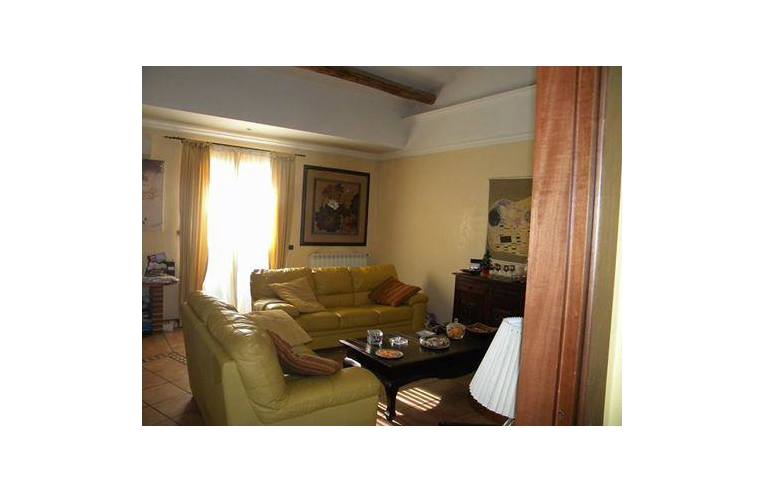 casa indipendente in vendita a Castel Sant'Elia