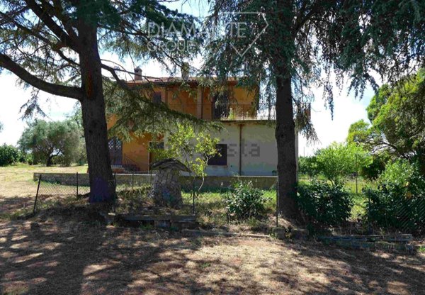 casale in vendita a Castel Sant'Elia