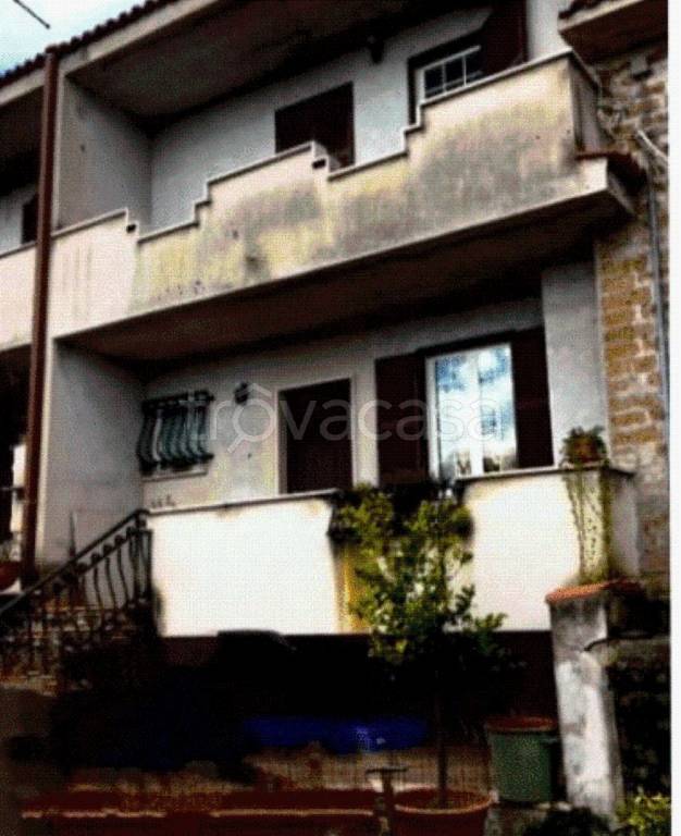 appartamento in vendita a Castel Sant'Elia