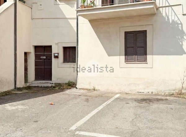 appartamento in vendita a Castel Sant'Elia