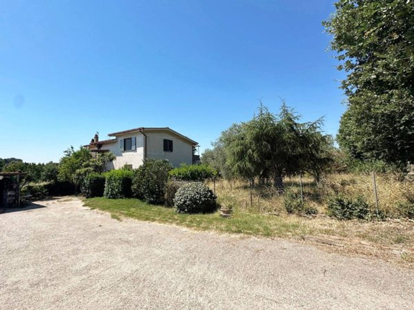 appartamento in vendita a Castel Sant'Elia