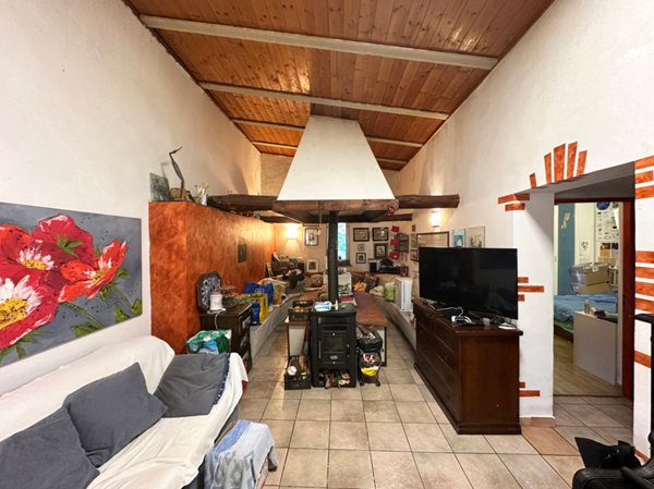 casa indipendente in vendita a Castel Sant'Elia