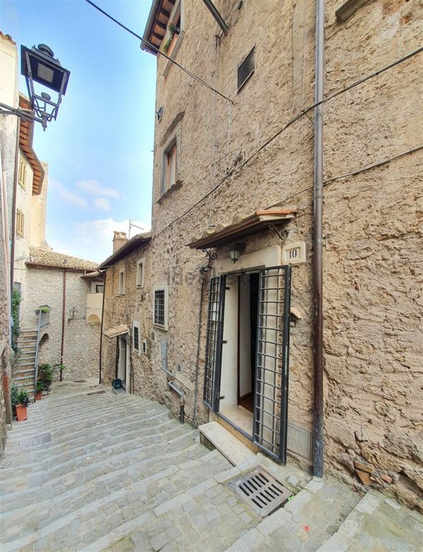 appartamento in vendita a Castiglione in Teverina