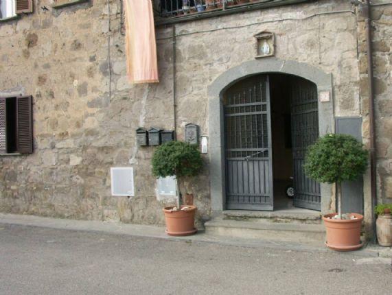 appartamento in vendita a Castiglione in Teverina in zona Sermugnano