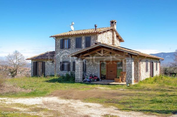 casa indipendente in vendita a Castiglione in Teverina