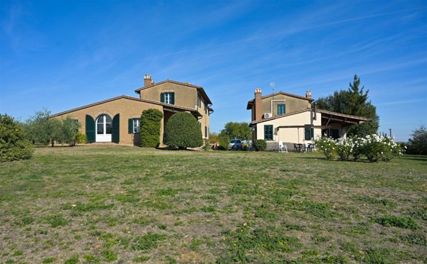 casa indipendente in vendita a Castiglione in Teverina