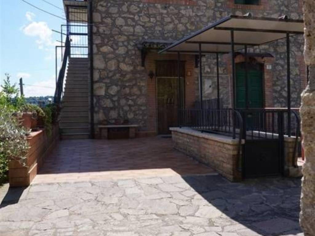 appartamento in vendita a Castiglione in Teverina