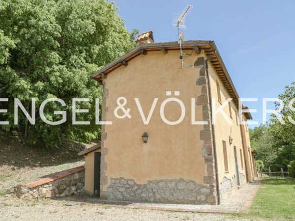 casa indipendente in vendita a Castiglione in Teverina in zona Sermugnano