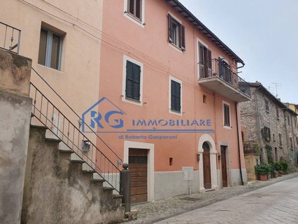 appartamento in vendita a Castiglione in Teverina